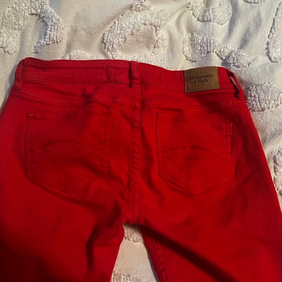 Abercrombie and fitch red jeans - Picture 2 of 3